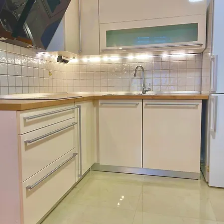 Topel Dom V Centru Mesta 5 Apartmán *