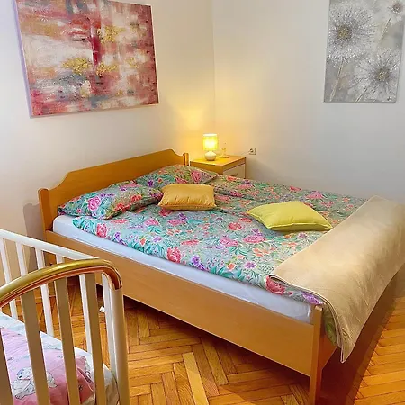 Apartmán Topel Dom V Centru Mesta 5 *