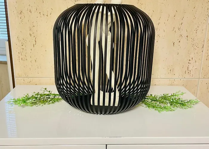 Apartma Topel Dom V Centru Mesta 5 *